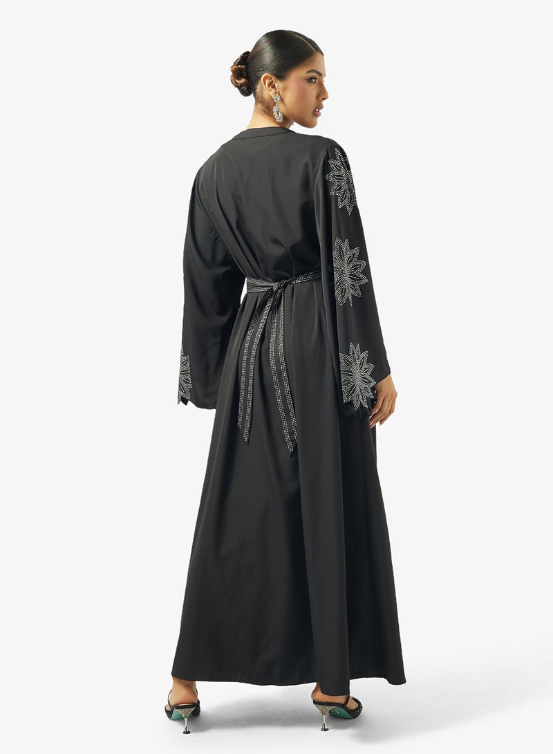 خزانة عباية مطرزة مع الشيلة - Image 2